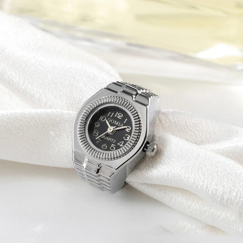 Sleek Steel Finger Ring Watch - Round Dial Quartz Mini Leopard Tiger Pattern