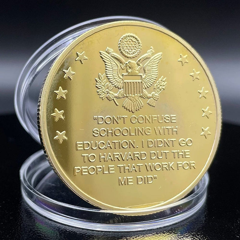 El-on Mu-sk Gold Coin Stars and Stripes Background Great Person Coin