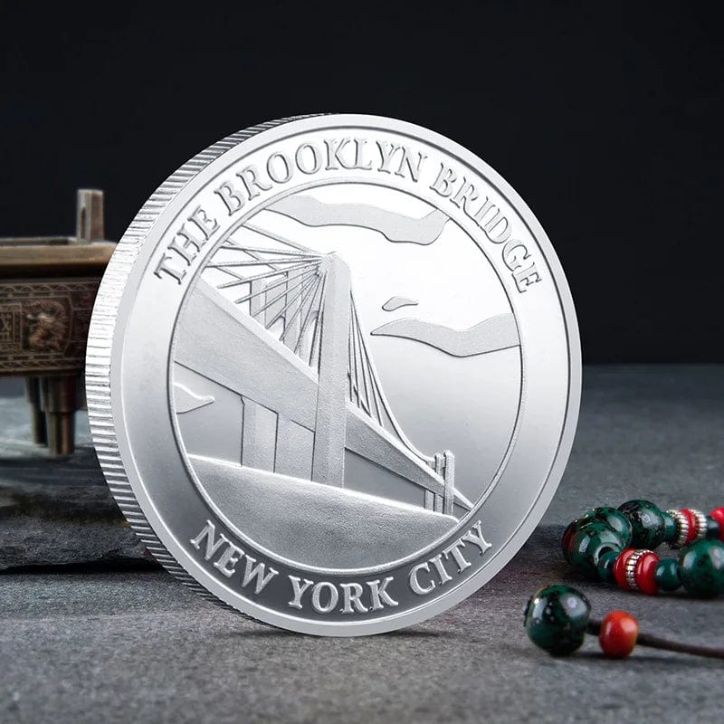 US Statue of Liberty Souvenir New York City The Brooklyn Bridge Pattern Golden Coin